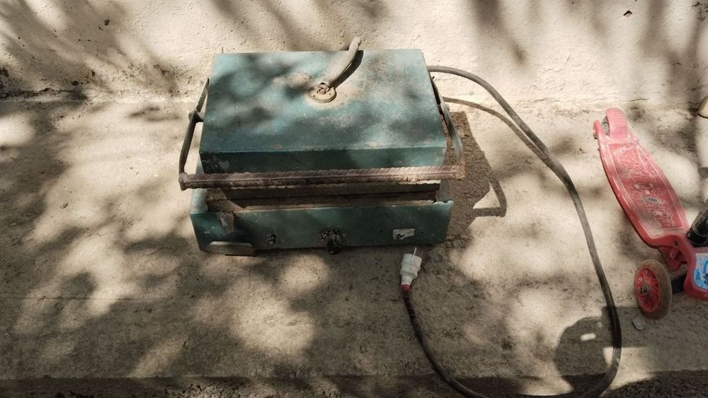 Toster cccr 220v moshniy. Rabochiy