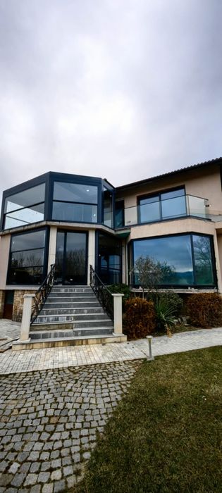 Остъкляване на тераси