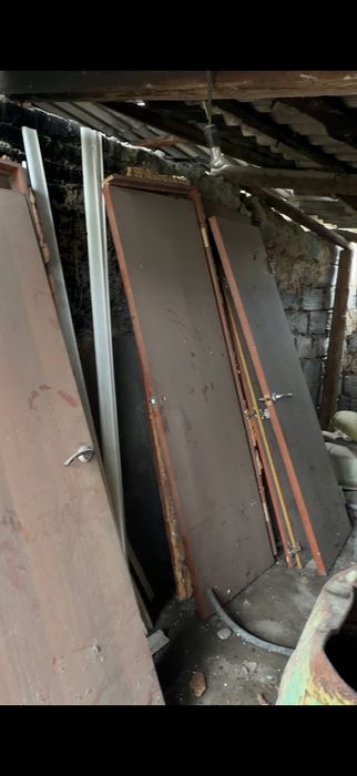 Продам межкомнатные двери