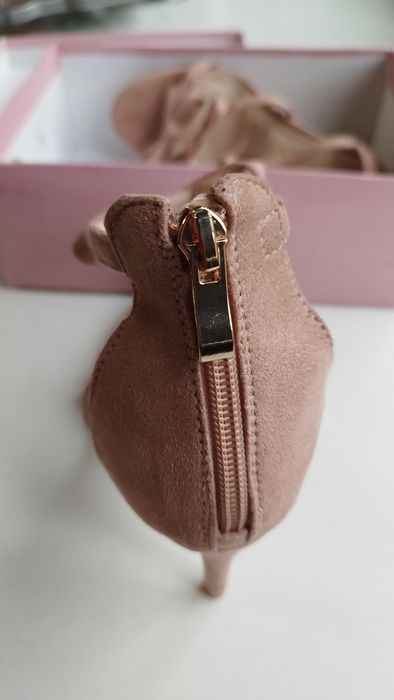 Продам летние босоножки