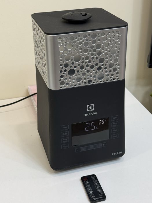 Продам увлажнитель воздуха Electrolux