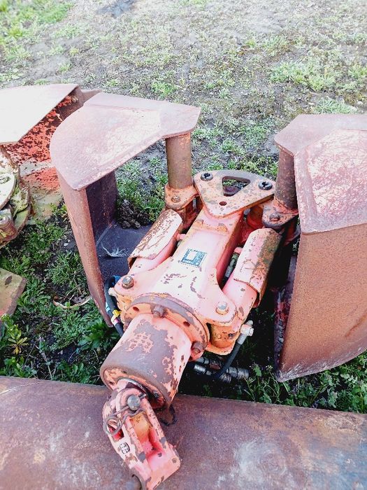 Cupa graifer cu rotor sau fără