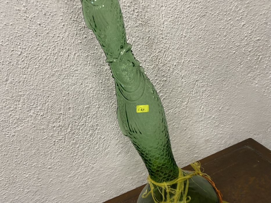 Висока зелена стъклена бутилка ръчно духано стъкло Европа 1950 1970