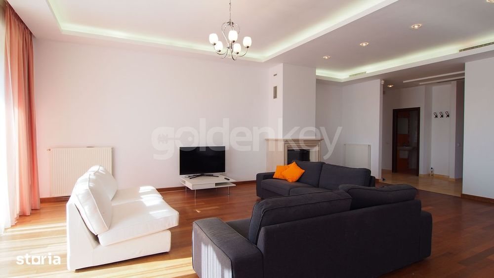 Apartament cu 4 camere si vedere panoramica spre lac