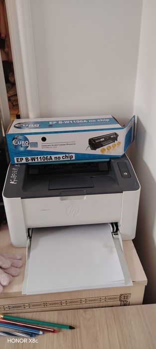 Принтер hp чорно белый