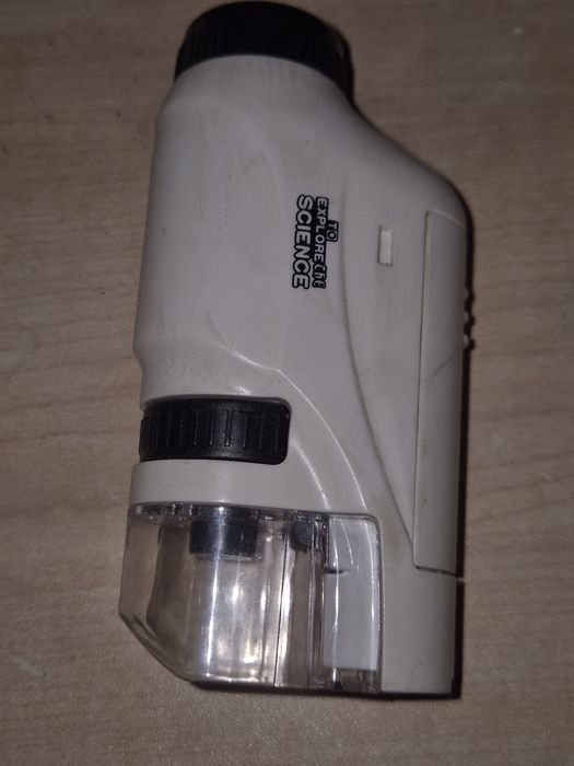 Детски микроскоп