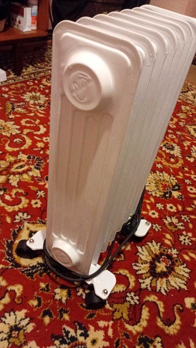 Vand calorifer radiator cu ulei 1500w