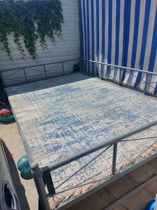 Продам топчан срочно