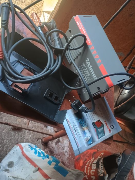 Aparat de sudura almaz