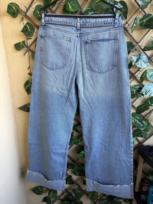 Дънки в М размер (40)