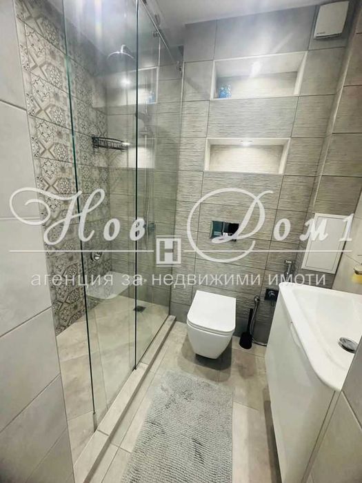 Дава се под наем Тристаен апартамент в Варна, Бриз - 100 кв.м за 1000 € - Снимка #12