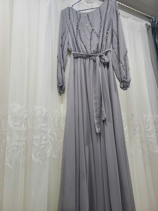 Продаётся вечерное платье