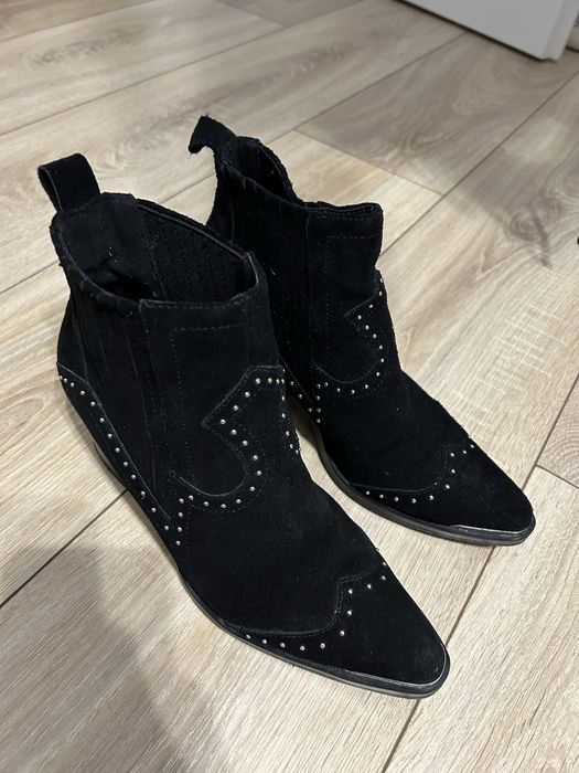 Ciocate piele intoarsa naturala Reserved