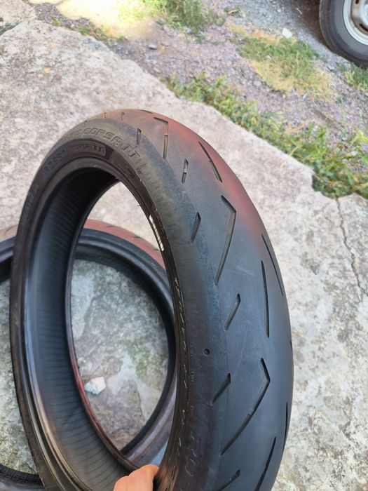 Pirelli Rosso Corsa 2