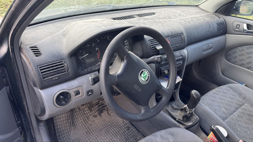 Skoda Octavia(1.8turbo)