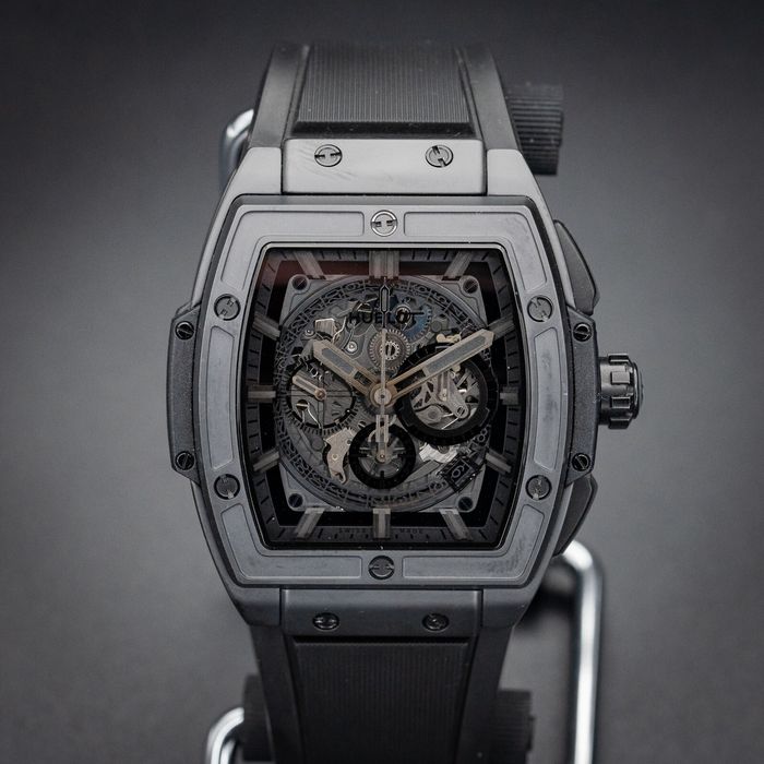 Продам новые часы HUBLOT