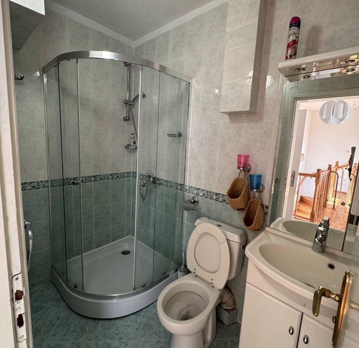 Дава се под наем Многостаен апартамент в София, Борово - 172 кв.м за 1300 € - Снимка #9