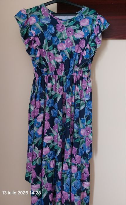Vand Rochie nouă