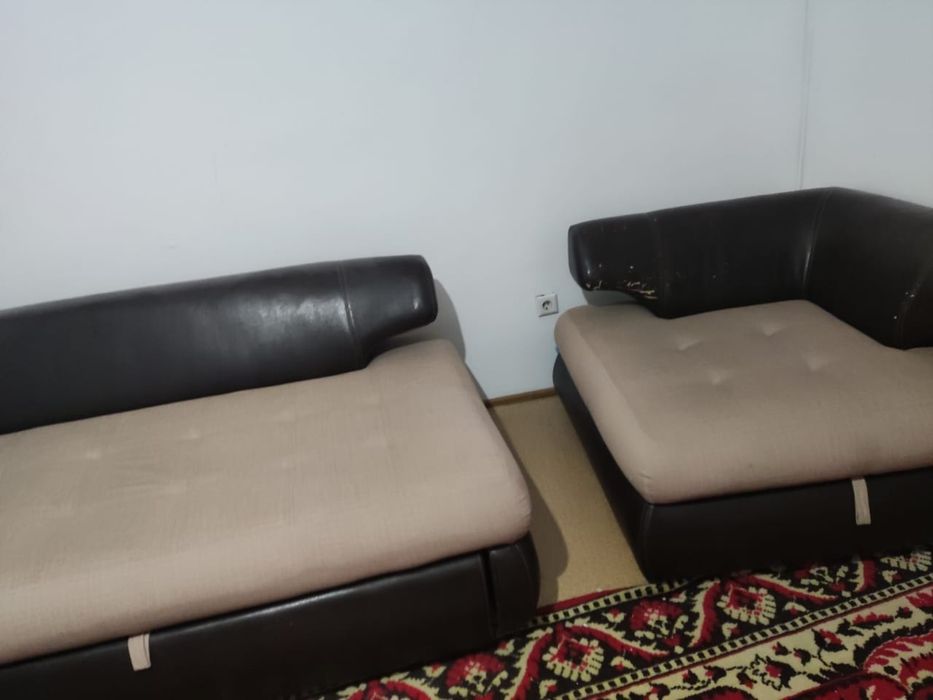 Диван и креслы продается