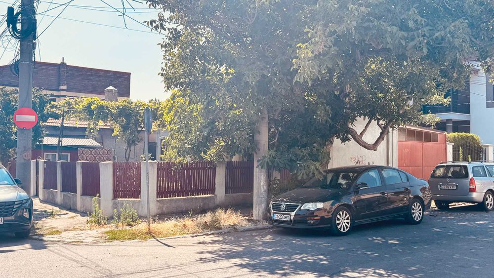 Casa de vanzare - zona Coiciu