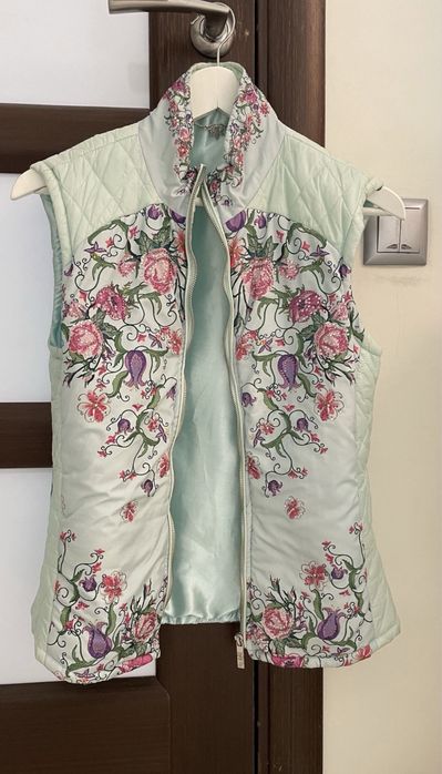 Куртка размер-M  (42-44)