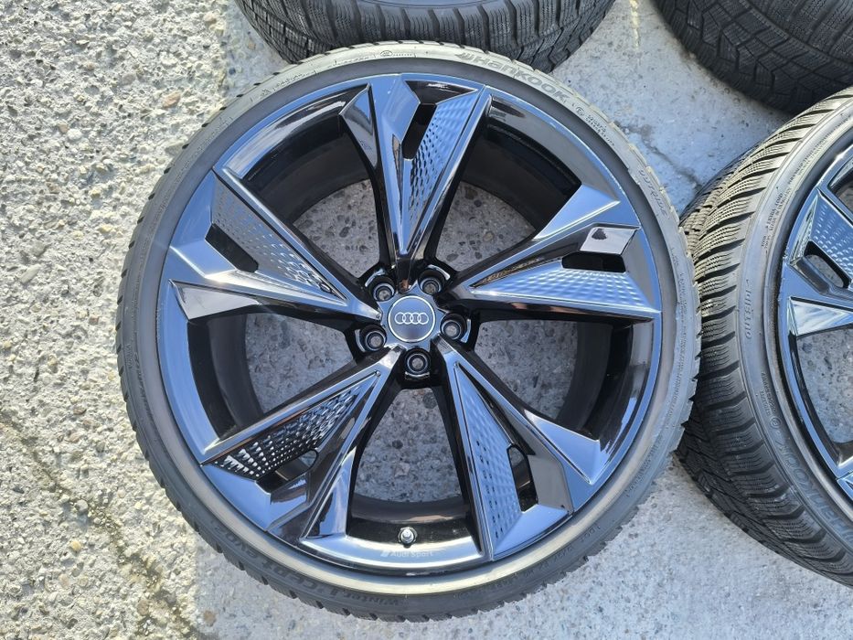 22 цола джанти със зимни гуми за AUDI RS6 C8 и RS7 C8