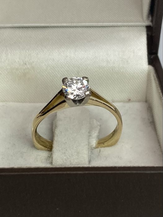 Inel Solitair aur 18kt.cu diamant 0.60ct