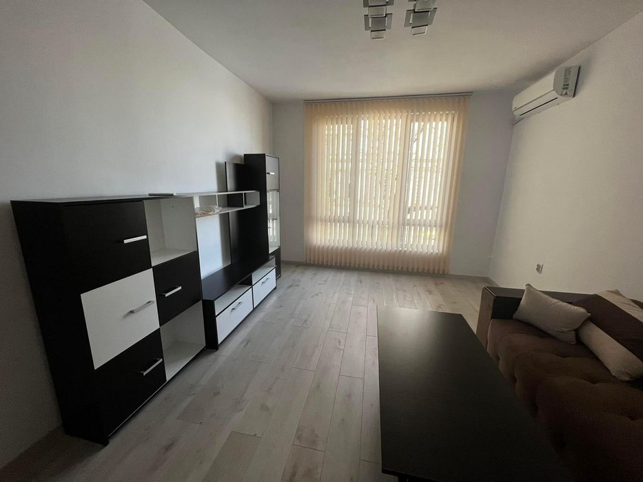 Дава се под наем Тристаен апартамент в Пловдив, Център - 90 кв.м за 650 € - Снимка #1