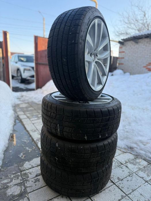 Резина 245/45/19