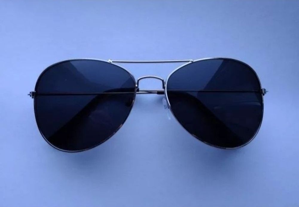 Солнечные очки  новые