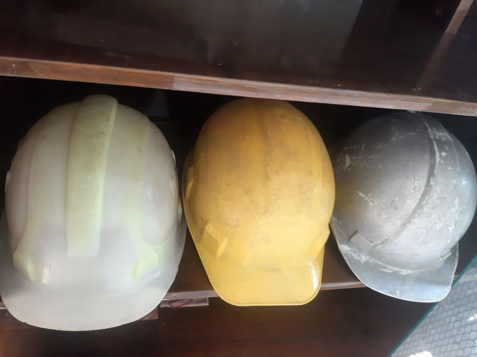 Каски для строительных работ