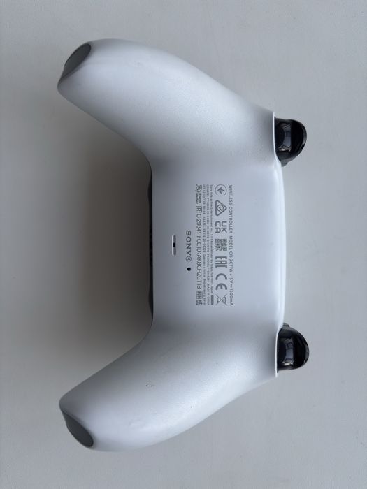 Продам оригинальный DualSense PS5