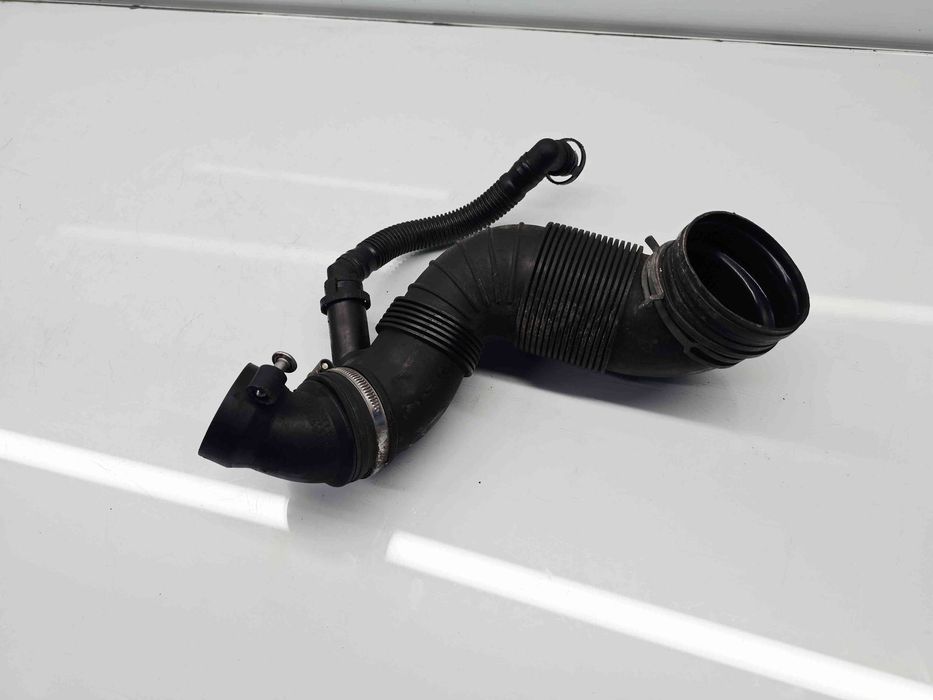 Tub admisie aer  Volkswagen Scirocco (137) [Fabr 2008-2017] 3C0129654