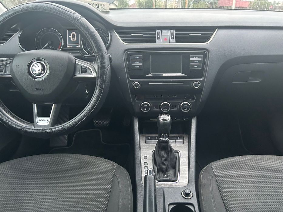 SKODA Octavia 2015 — imagine 5