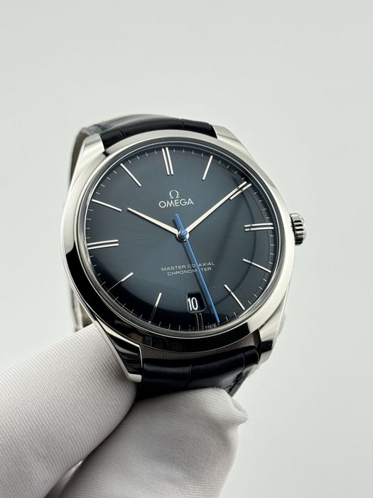Наручные часы Omega De Ville Trésor
