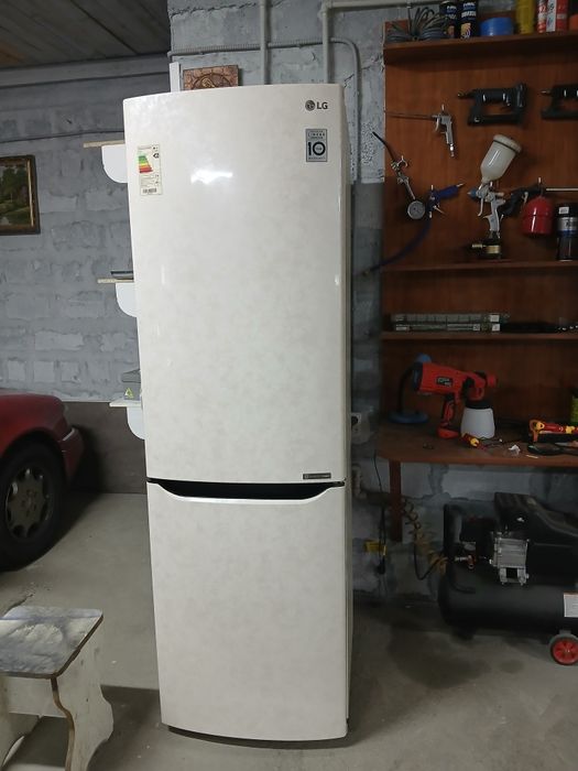 ХОЛОДИЛЬНИК в отличном состоянии