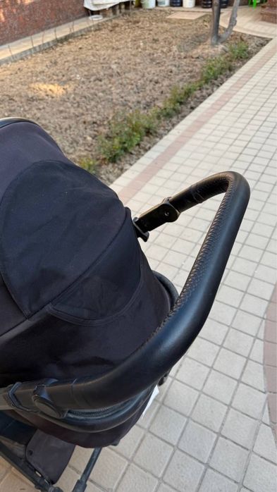 Коляска не дорого, в хорошем состоянии