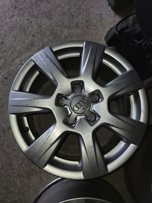 Jante Audi R16 în stare buna