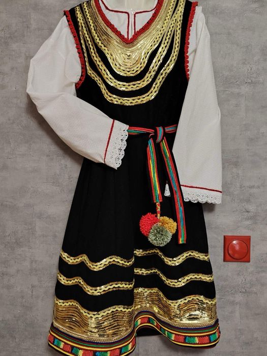 Женска Шопска Носия