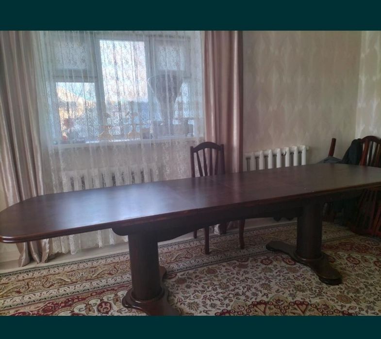 Продам стол гостевой