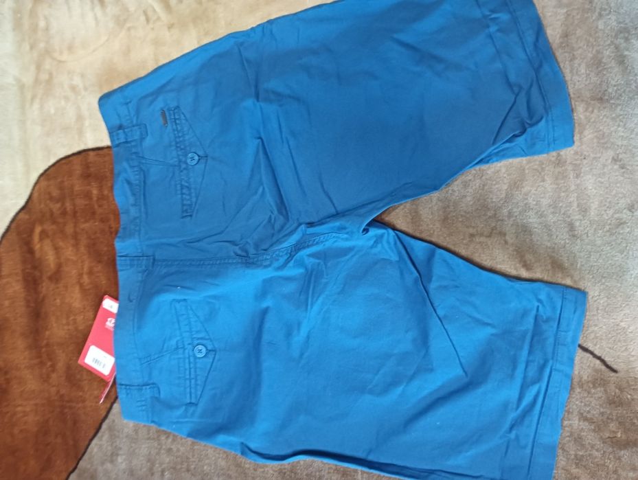 Pantaloni scurți bărbați noi măsura L