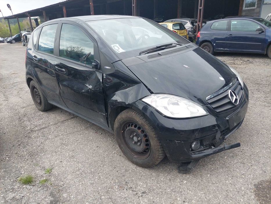 Mercedes-Benz A 150 1,5 i , Мерцедес А класа ! на части !
Април 2011