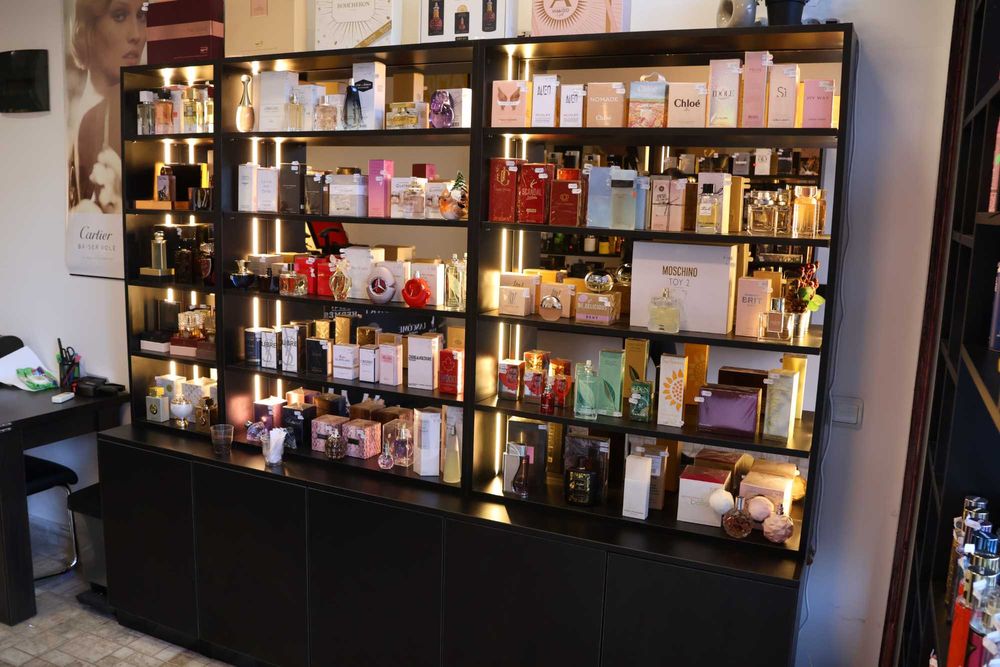 Инвентар на магазин за парфюми