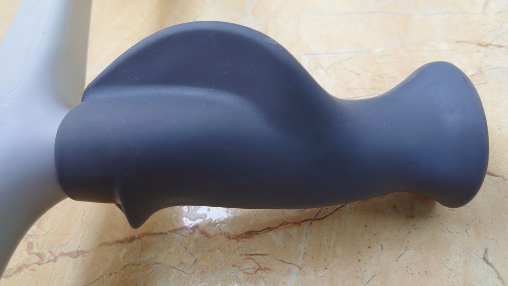 Патерица и за ЗИМНИ  условия  SWEEICO made in SWEDEN  . Бастун  универ