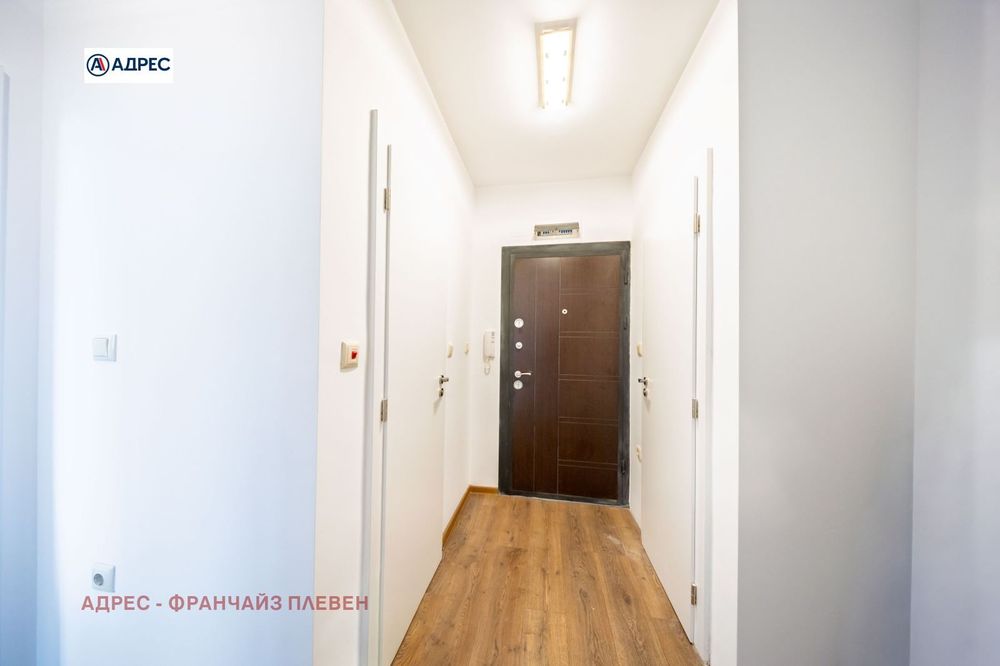 Продава се Двустаен апартамент в Плевен, Широк център - 63 кв.м за 1174 €/кв.м - Снимка #10