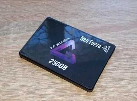SSD диск 256Гб sata