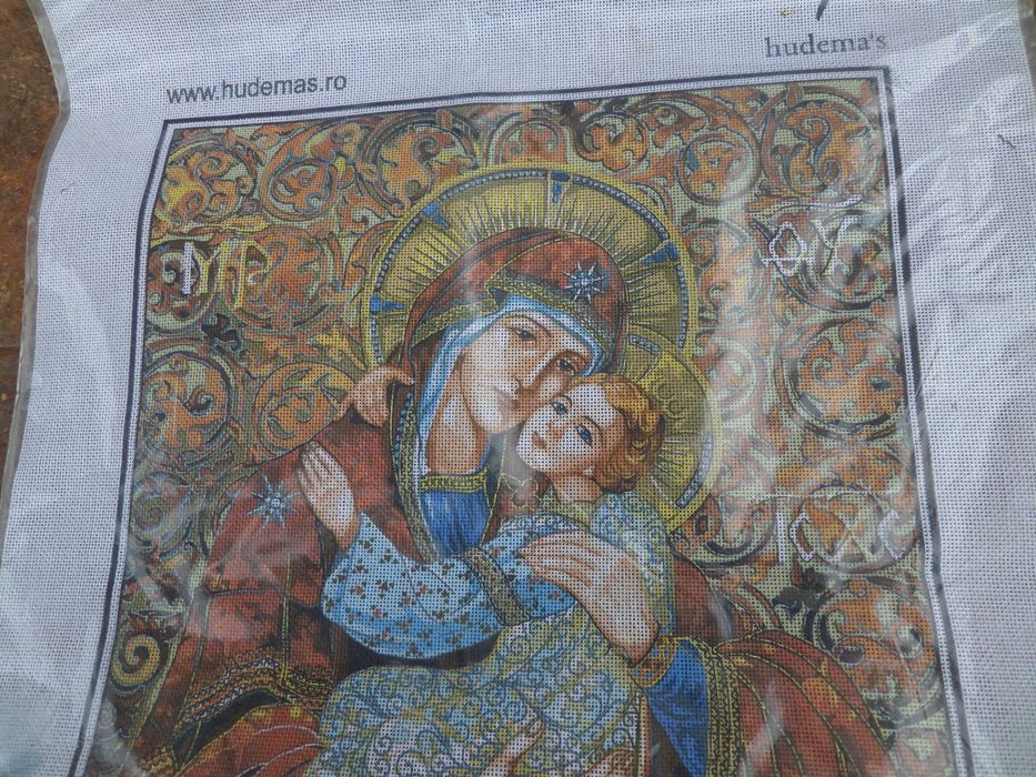 Goblen de cusut cu fire incluse Maria,Petru eliberat de inger,Fecioara 25 pe 35cm