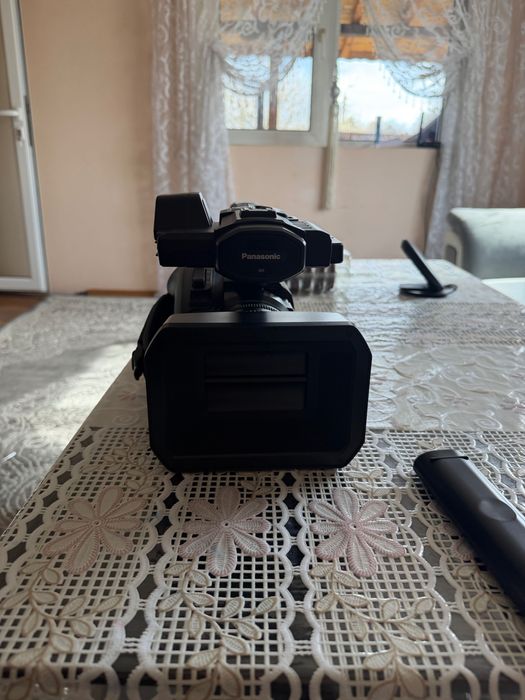 Видеокамера Panasonic-AG-UX90 4К