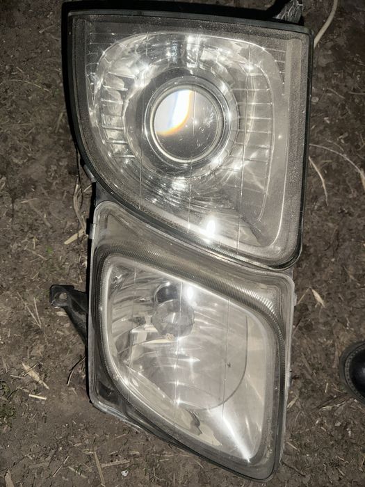 Фары на Lexus 470