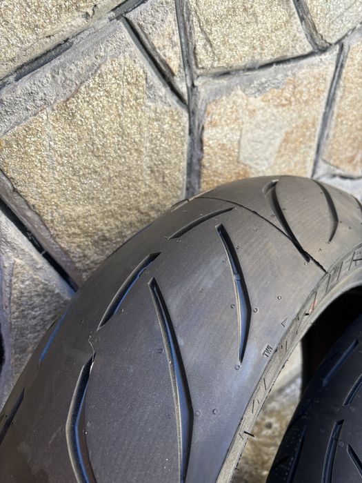 Гуми за мотор Metzeler M7